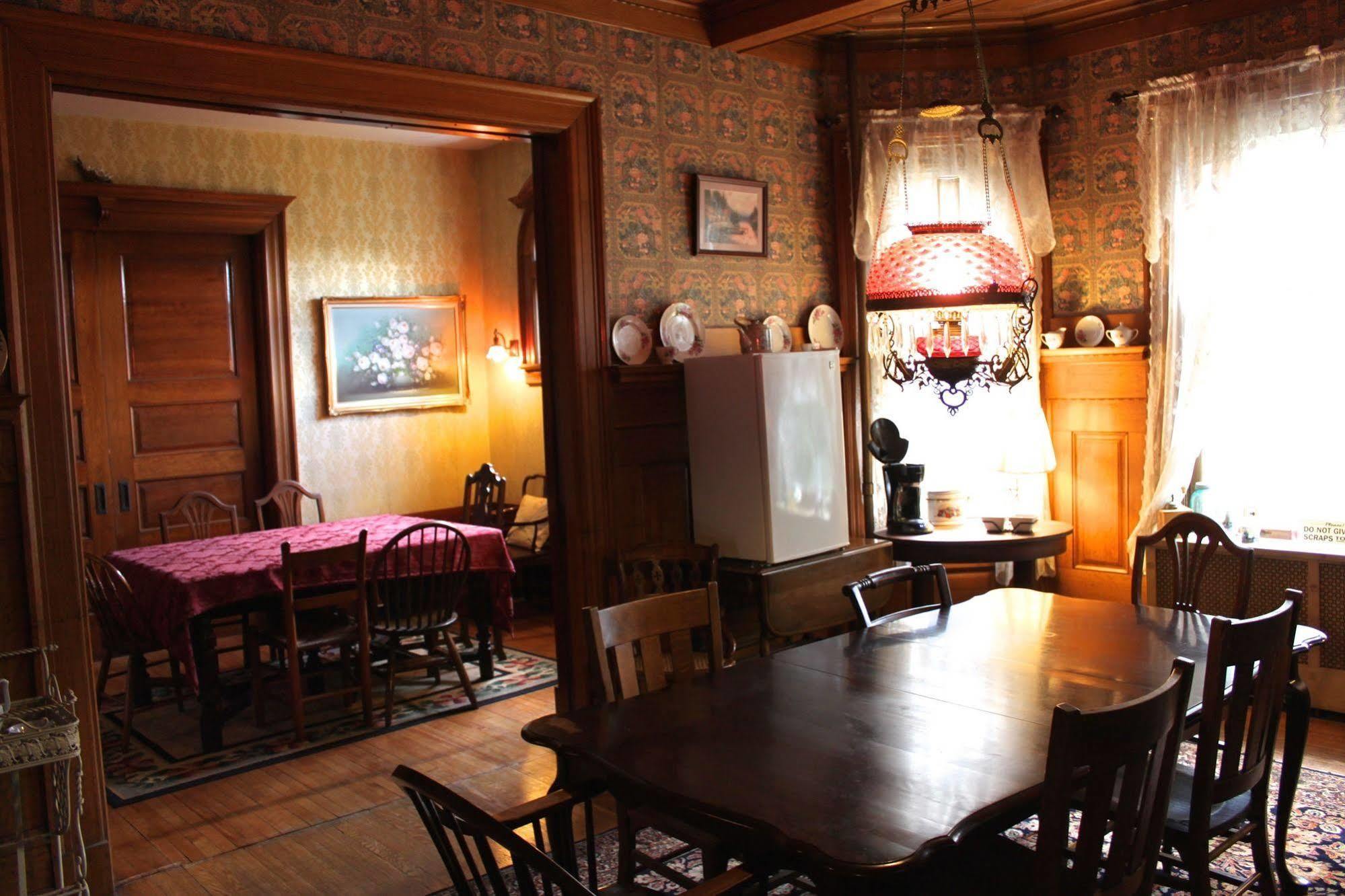 Victorian Charm Inn Towanda Esterno foto
