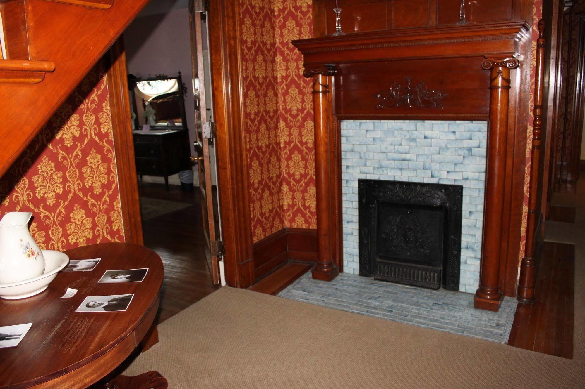 Victorian Charm Inn Towanda Esterno foto